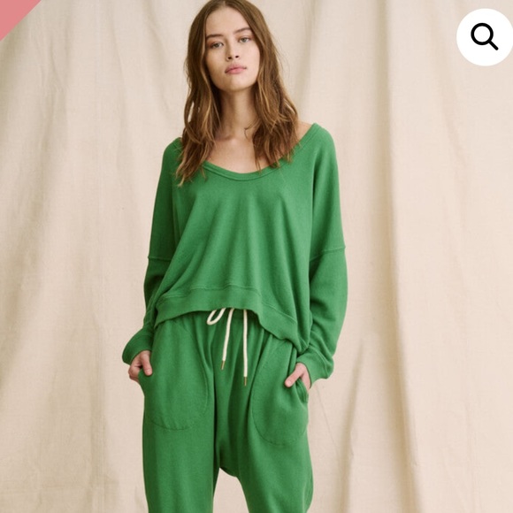 THE GREAT. Tops - THE GREAT The U-Neck Teammate Sweatshirt in Bright Green 3/L NWT
